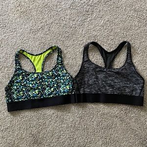 VS Sports Bra Bundle Sz M
